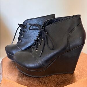 SODA wedge heel SZ 8